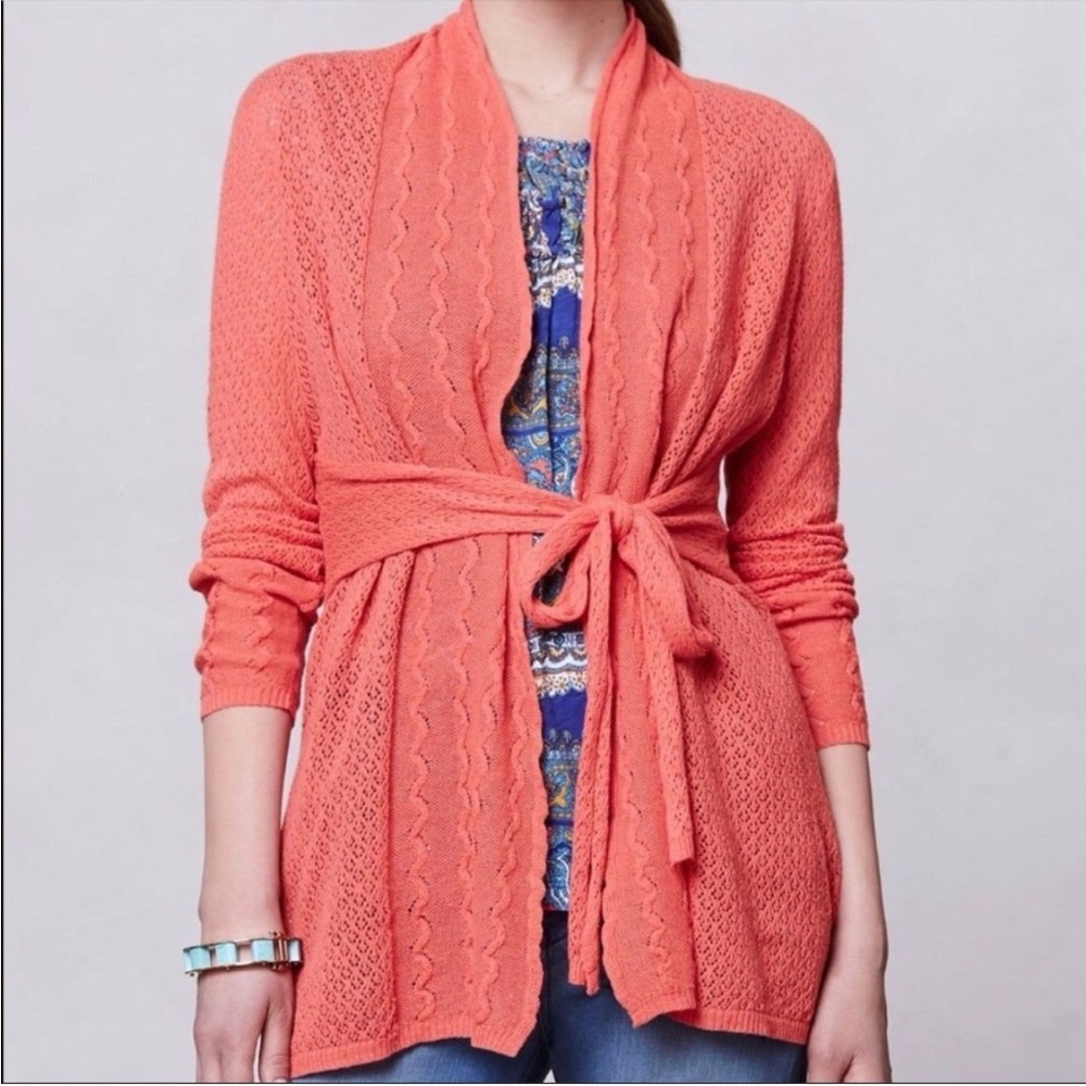Knitted and knotted Cardigan